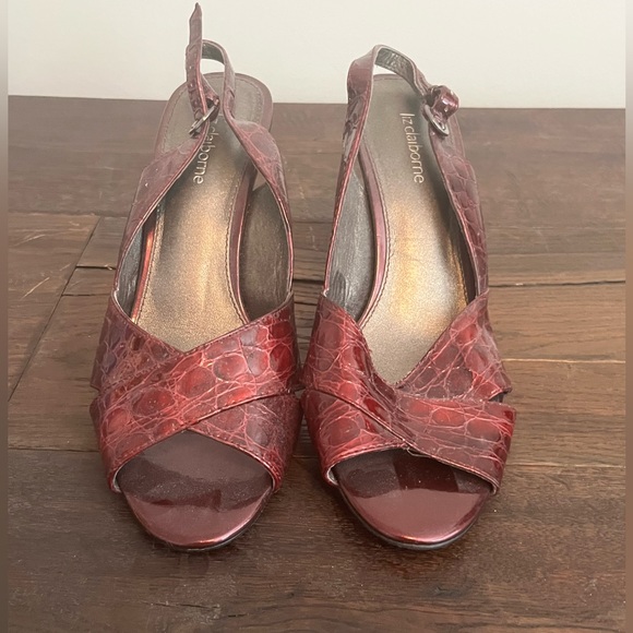 Wine coloured Liz Claiborne pumps - Picture 3 of 3